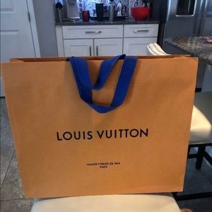 100% Authentic Louis Vuitton shopping bag